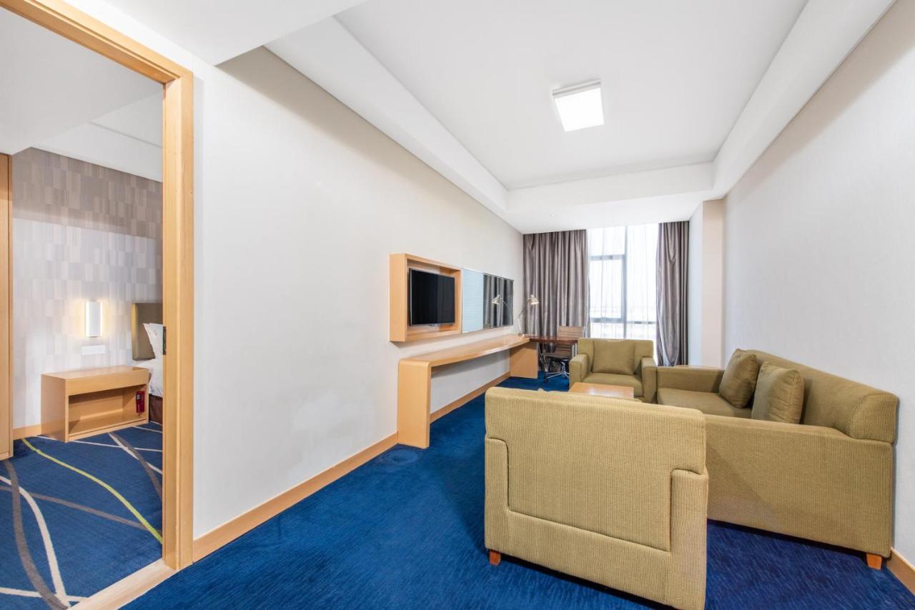 Holiday Inn Express Zhengzhou Airport By Ihg Xinzheng  Exterior foto