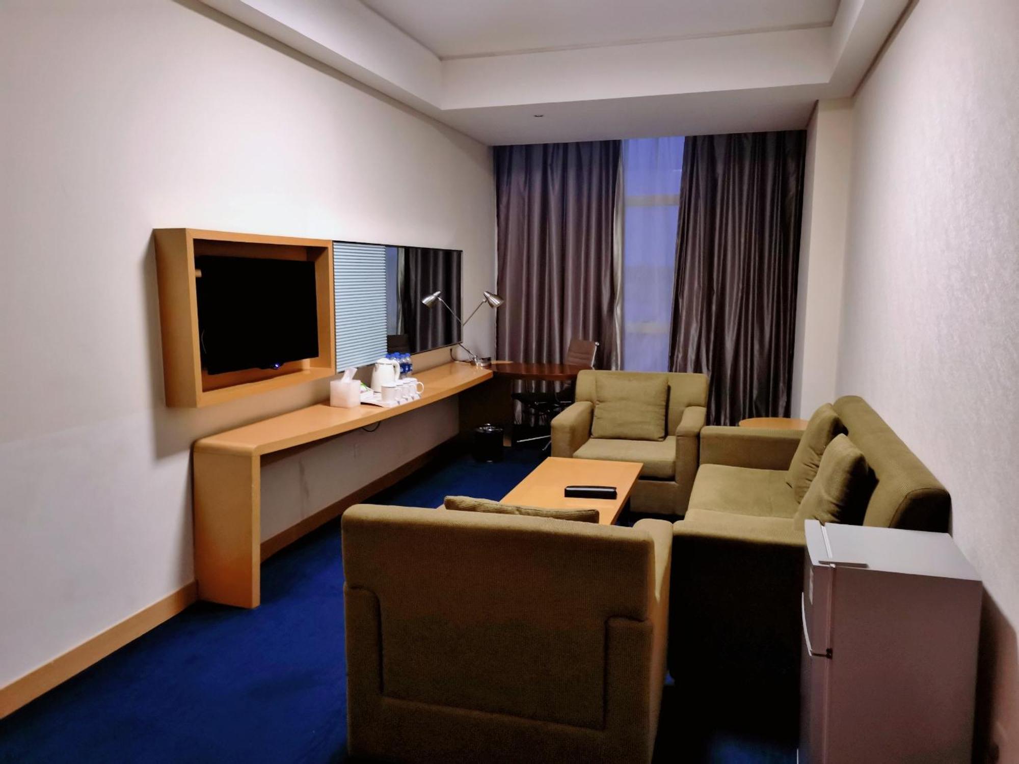 Holiday Inn Express Zhengzhou Airport By Ihg Xinzheng  Exterior foto