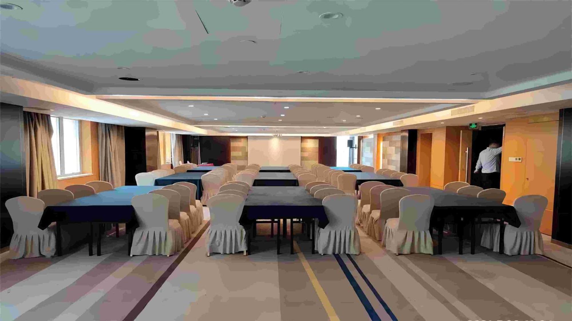 Holiday Inn Express Zhengzhou Airport By Ihg Xinzheng  Exterior foto