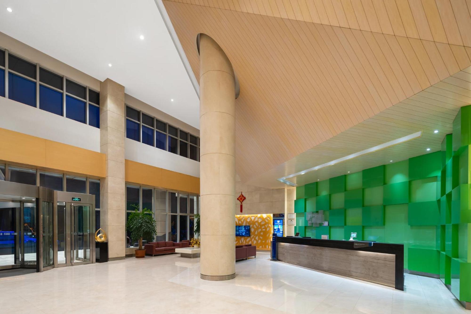 Holiday Inn Express Zhengzhou Airport By Ihg Xinzheng  Exterior foto