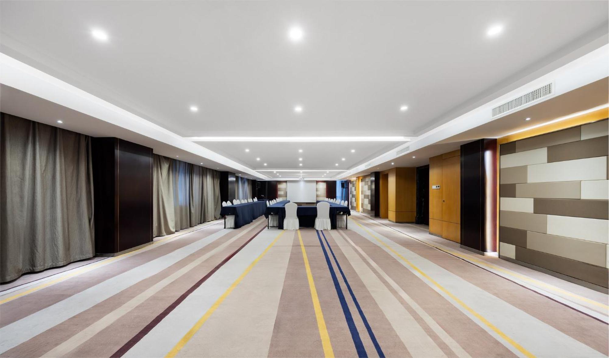 Holiday Inn Express Zhengzhou Airport By Ihg Xinzheng  Exterior foto