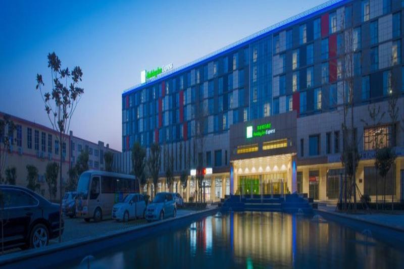 Holiday Inn Express Zhengzhou Airport By Ihg Xinzheng  Exterior foto